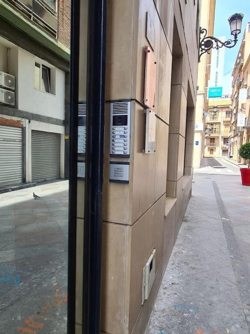 La Puerta Del Mar - Alicante Bagian luar foto