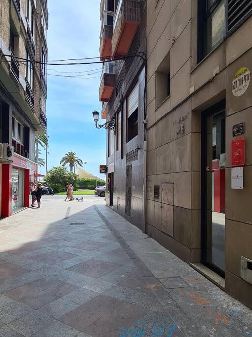 La Puerta Del Mar - Alicante Bagian luar foto